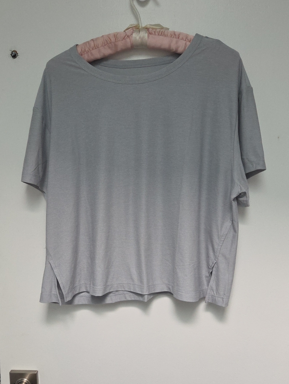 Old Navy Active Cloudmotion Light Gray Short Sleeve Women's Tee